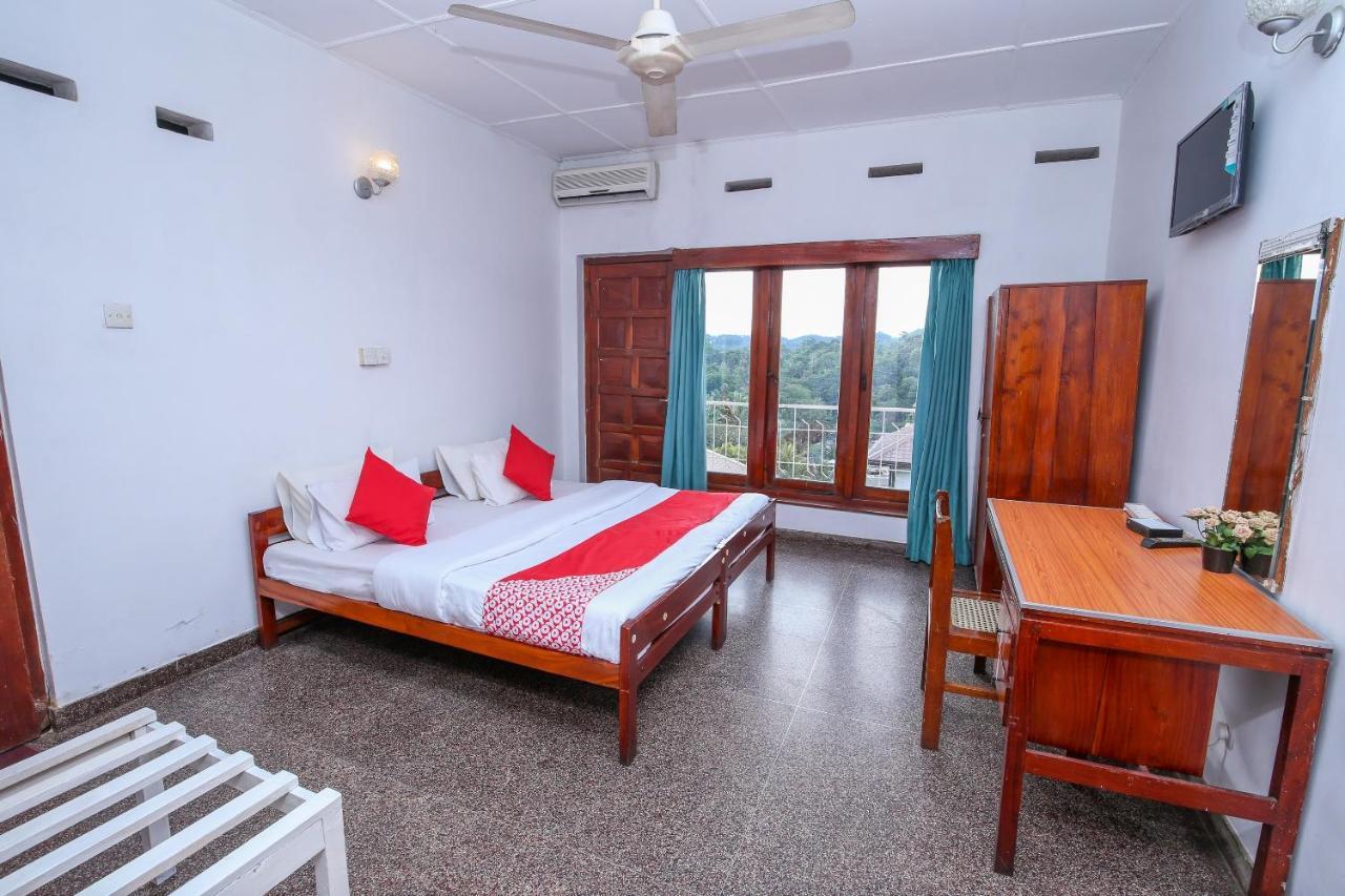 קנדי Oyo 436 Sandakelum Tourist Guest House מראה חיצוני תמונה