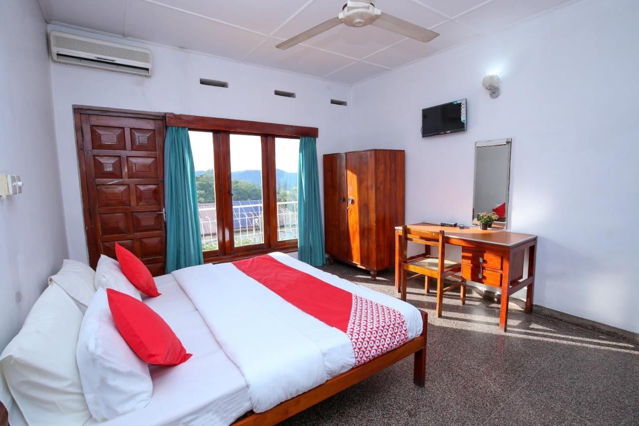 קנדי Oyo 436 Sandakelum Tourist Guest House מראה חיצוני תמונה