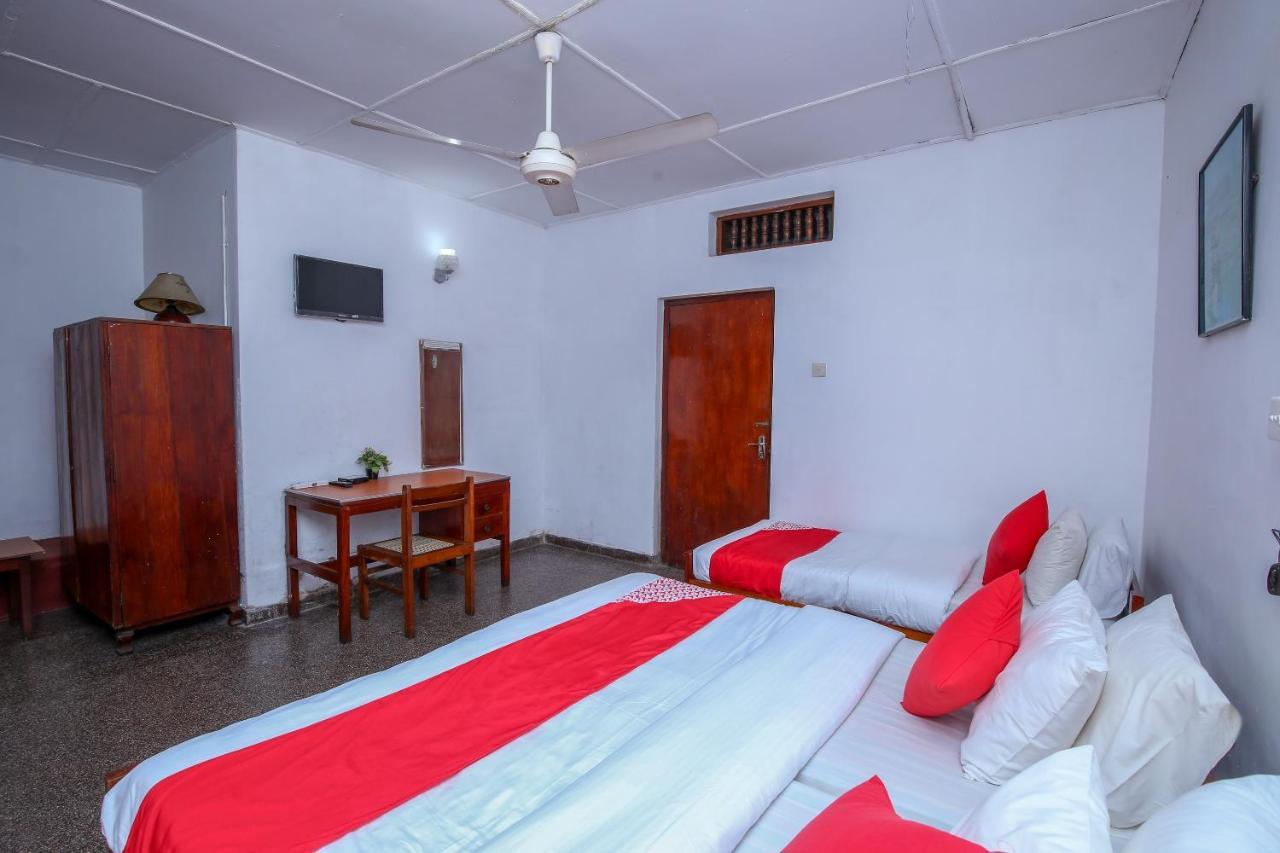 קנדי Oyo 436 Sandakelum Tourist Guest House מראה חיצוני תמונה