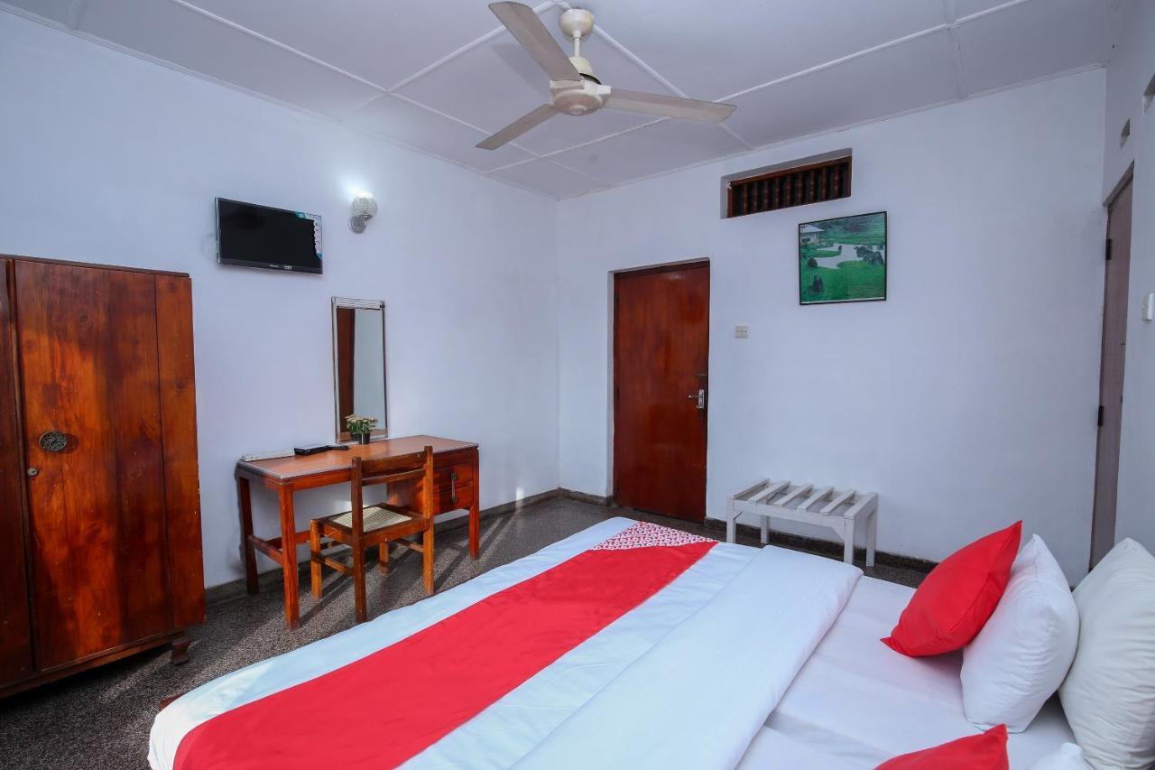 קנדי Oyo 436 Sandakelum Tourist Guest House מראה חיצוני תמונה