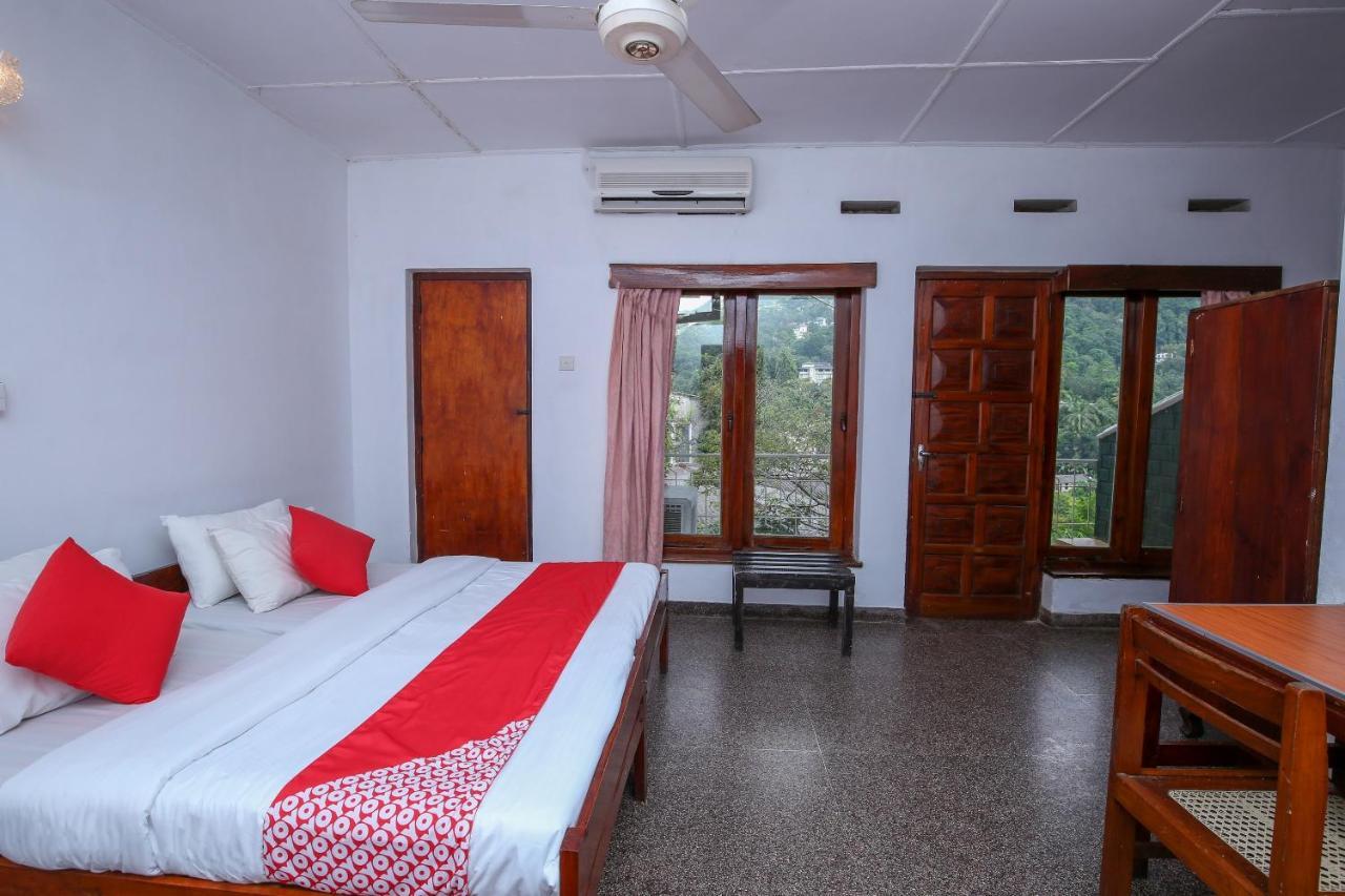 קנדי Oyo 436 Sandakelum Tourist Guest House מראה חיצוני תמונה
