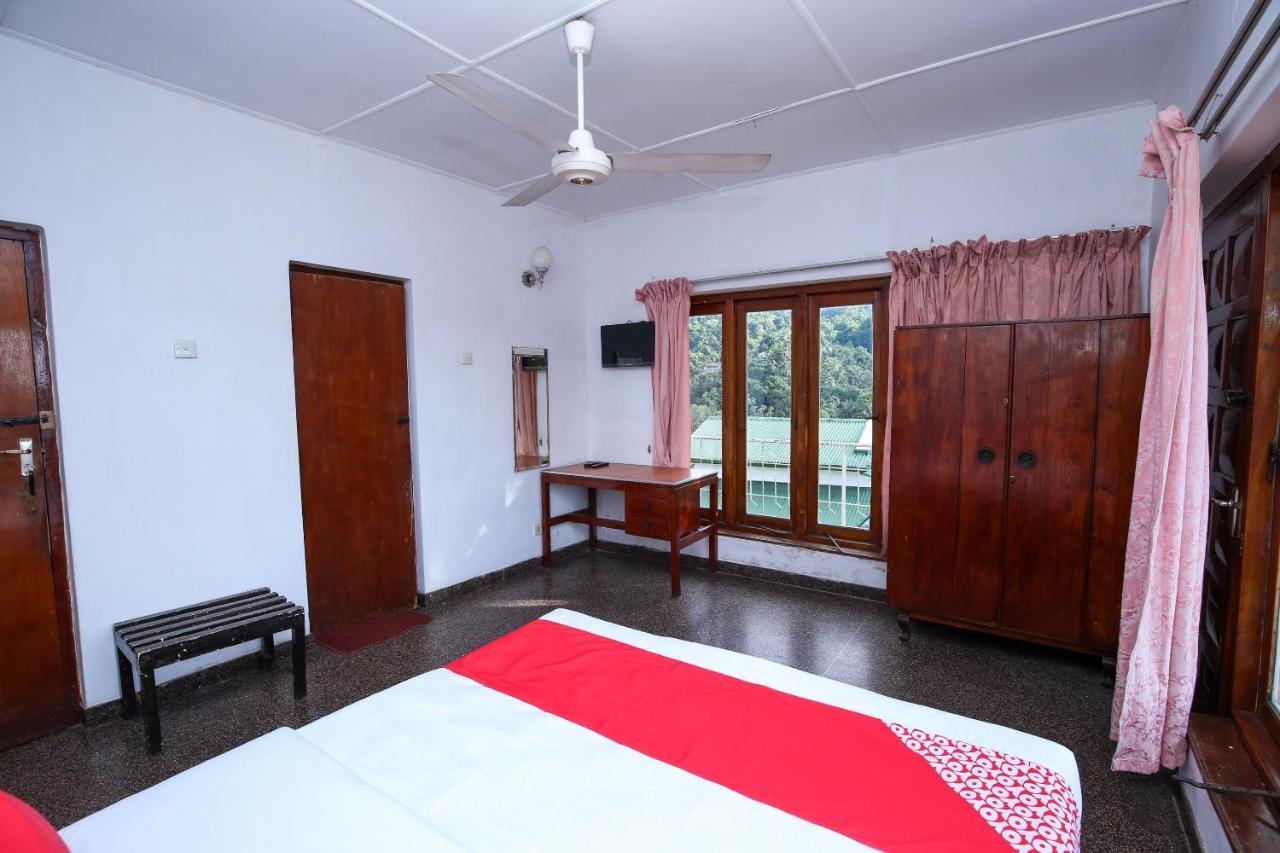 קנדי Oyo 436 Sandakelum Tourist Guest House מראה חיצוני תמונה